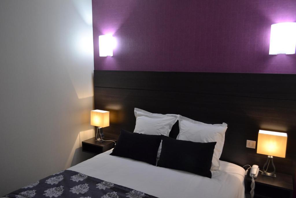 Le Saint-Jacques Hotel Cloyes-sur-le-Loir ภายนอก รูปภาพ