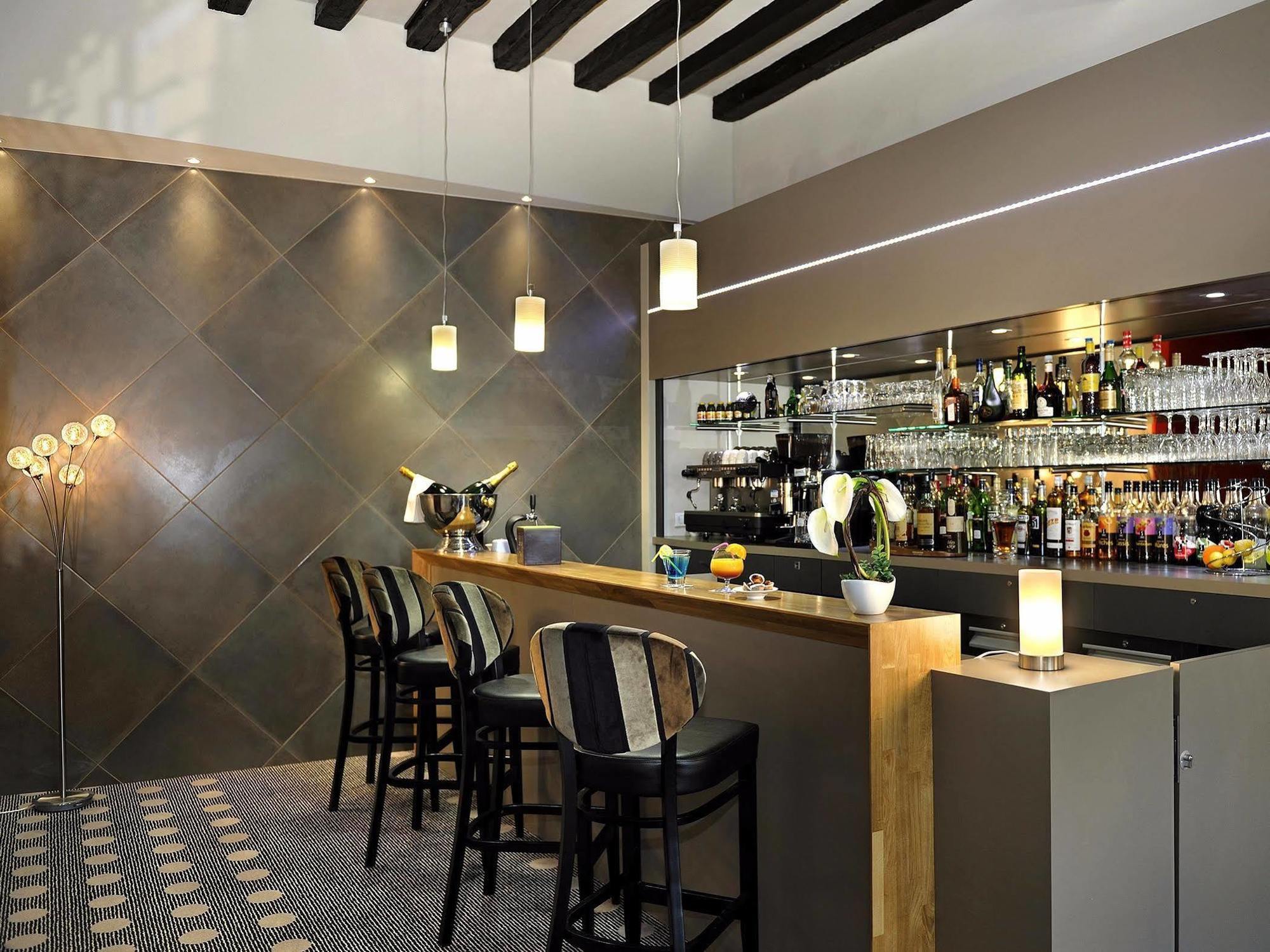 Le Saint-Jacques Hotel Cloyes-sur-le-Loir ภายนอก รูปภาพ